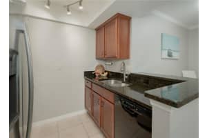 704 LYNDHURST STREET, DUNEDIN, FL 34698 - MLS#MFRTB8474628