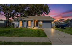 404 KING LOUIS COURT, SEFFNER, FL 33584 - MLS#MFRTB8474714