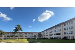 9950 62nd Ter N #216, ST PETERSBURG