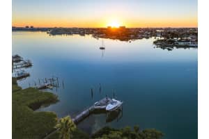 670 Sunset Dr S, ST PETERSBURG