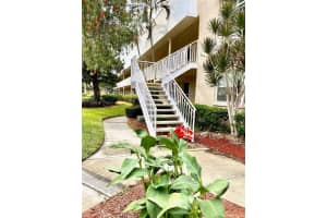 10032 65TH AVENUE, ST PETERSBURG, FL 33708 - MLS#MFRTB8474751