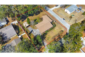 2006 N Taylor Rd, BRANDON