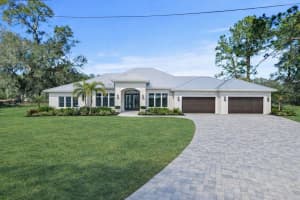 4815 Deeson, LAKELAND