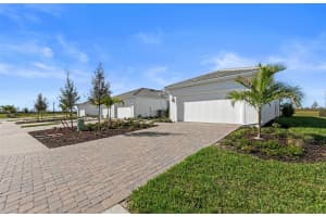 18833 INDIAN ROCK PLACE, LAKEWOOD RANCH, FL 34211 - MLS#MFRTB8474909