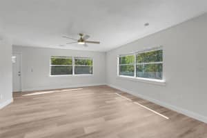 311 GRIFFIN VIEW DRIVE, LADY LAKE, FL 32159 - MLS#MFRTB8474988