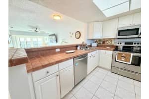 19029 US HIGHWAY 19 N #8-31, CLEARWATER, FL 33764 - MLS#MFRTB8475040