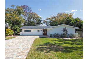 5213 Venetian Blvd Ne, ST PETERSBURG