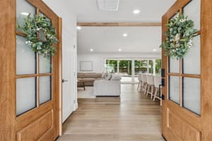 5213 VENETIAN BOULEVARD, ST PETERSBURG, FL 33703 - MLS#MFRTB8475045