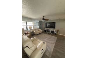 602 HICKORY LAKE DRIVE, BRANDON, FL 33511 - MLS#MFRTB8475106