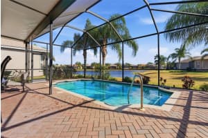 16207 Cape Coral Dr, WIMAUMA