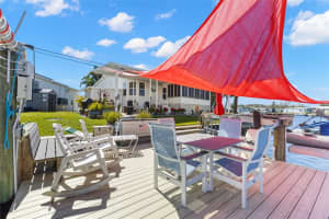 7166 MOUNT ARLINGTON DRIVE, ST PETERSBURG, FL 33702 - MLS#MFRTB8475158