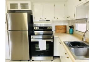 980 7TH STREET, LARGO, FL 33770 Sold 03/26/26