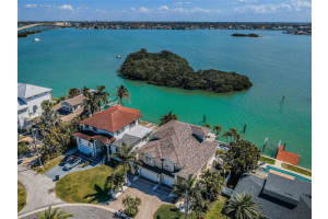 709 HARBOR DRIVE, BELLEAIR BEACH, FL 33786 - MLS#MFRTB8475237