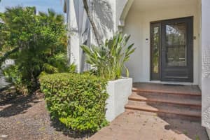 602 SEABREEZE COURT, TAMPA, FL 33602 - MLS#MFRTB8475254