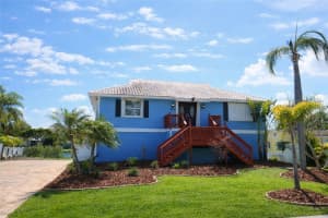 303 LAGOON DRIVE, PALM HARBOR, FL 34683 - MLS#MFRTB8475281