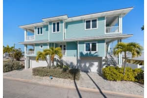 30 79th Ave, TREASURE ISLAND