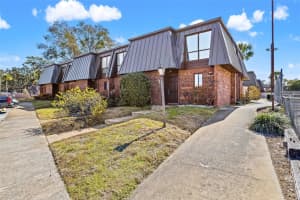 1836 N Crystal Lake Dr #44, LAKELAND