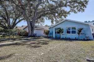 130 42ND AVENUE, ST PETERSBURG, FL 33703 - MLS#MFRTB8475469