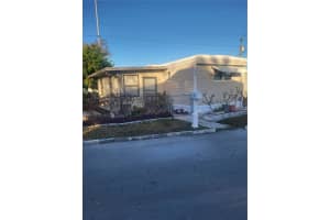 6580 SEMINOLE BOULEVARD, SEMINOLE, FL 33772 - MLS#MFRTB8475483