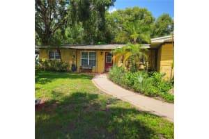 347 Country Club Dr, OLDSMAR