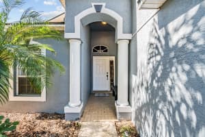 11237 LAKE LANIER DR, RIVERVIEW, FL 33569 - MLS#MFRTB8475532