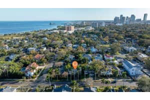 646 17th Ave Ne, ST PETERSBURG