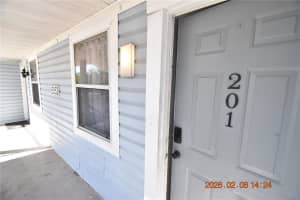 5052 TERRACE CLUB LANE, TAMPA, FL 33617 - MLS#MFRTB8475689