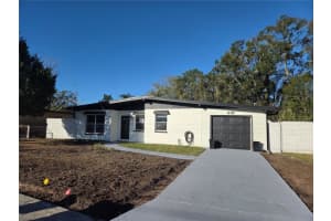 416 Country Club Dr, OLDSMAR
