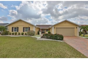 2106 VIEW DRIVE, SUN CITY CENTER, FL 33573 - MLS#MFRTB8475847