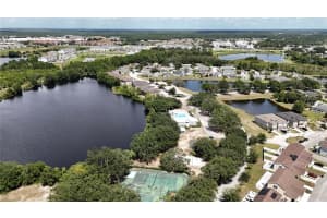 486 LAKE SHORE PARKWAY, DAVENPORT, FL 33896 - MLS#MFRTB8475879
