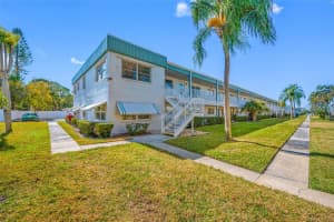 5217 81st St N #16, ST PETERSBURG