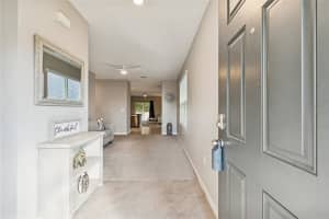 5221 HILLSIDE MEADOW PLACE, TAMPA, FL 33610 - MLS#MFRTB8476014