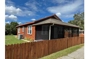 8516 N 12th St, TAMPA