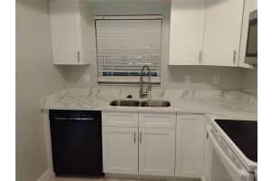 1100 BAY DRIVE, LARGO, FL 33770 - MLS#MFRTB8476115