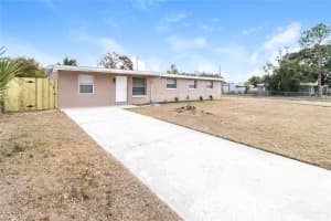 1332 Warrington Way, TAMPA