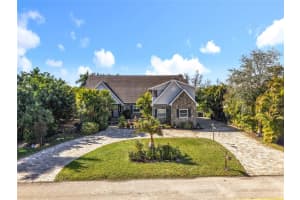 16200 FOREST OAKS DRIVE, FORT MYERS, FL 33908 - MLS#MFRTB8476185