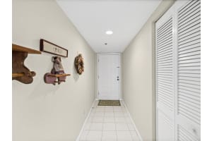 9461 HARBOR GREENS WAY, SEMINOLE, FL 33776 - MLS#MFRTB8476260