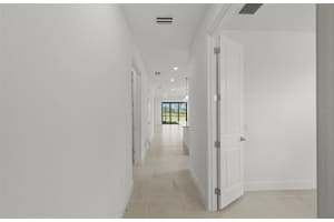 18917 INDIAN ROCK PLACE, LAKEWOOD RANCH, FL 34211 - MLS#MFRTB8476291