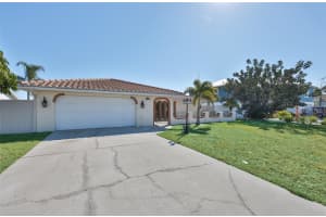 6523 KING PALM WAY, APOLLO BEACH, FL 33572 - MLS#MFRTB8476395