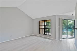 8734 MALLARD RESERVE DRIVE, TAMPA, FL 33614 - MLS#MFRTB8476452