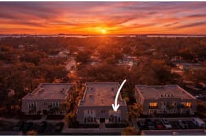 704 LYNDHURST STREET, DUNEDIN, FL 34698 - MLS#MFRTB8476462