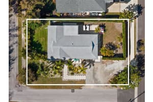 1000 VARONA STREET, BELLEAIR, FL 33756 - MLS#MFRTB8476520
