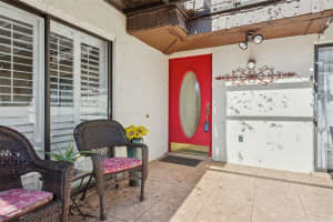 15338 POND WOODS DRIVE, TAMPA, FL 33618 - MLS#MFRTB8476548