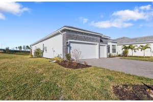 5016 STONEY POINT GLEN, LAKEWOOD RANCH, FL 34211 - MLS#MFRTB8476550