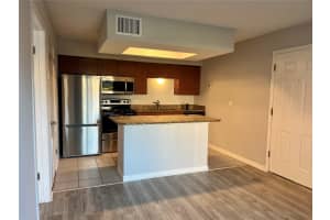 10200 GANDY BOULEVARD, ST PETERSBURG, FL 33702 - MLS#MFRTB8476646