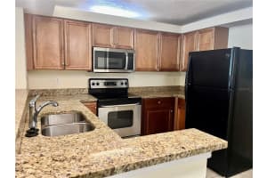 2700 COCONUT BAY LANE, SARASOTA, FL 34237 - MLS#MFRTB8476669