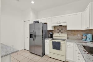 11162 KAPOK GRAND CIRCLE, MADEIRA BEACH, FL 33708 - MLS#MFRTB8476757