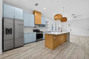 611 24TH AVENUE, ST PETERSBURG, FL 33704 - MLS#MFRTB8476775