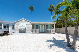 358 Boca Ciega Dr, MADEIRA BEACH