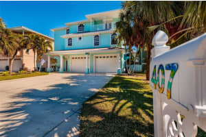 407 8th Ave N, TIERRA VERDE